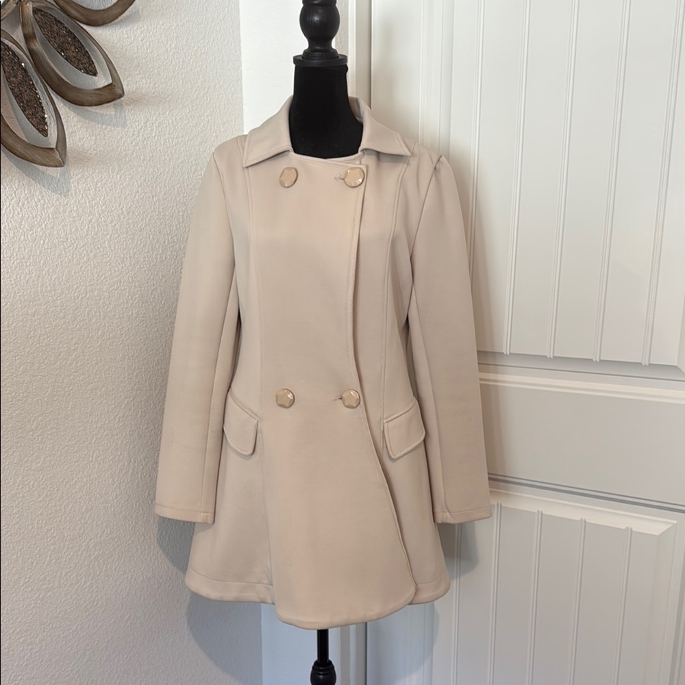 Stylish Cream Double-Breasted Women's Coat